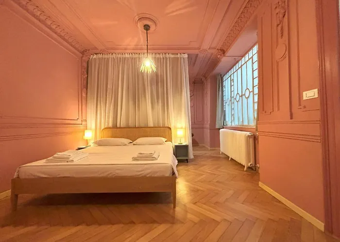 Ted's Torre Apartment