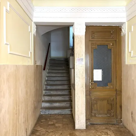 Ted's Torre ترييستي