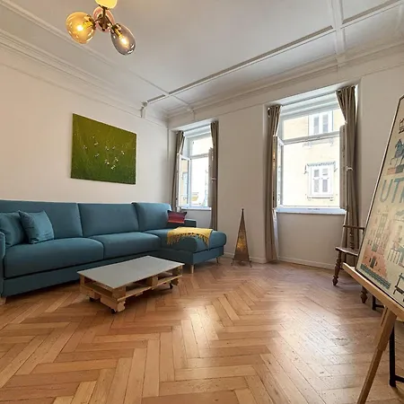 Ted's Torre Apartmán